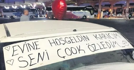 MEVLÜT TEZEL İşten çıkarılma nedeni: Romantizm!