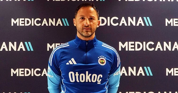 Domenico Tedesco ve yardımcıları sağlık kontrolünden geçti