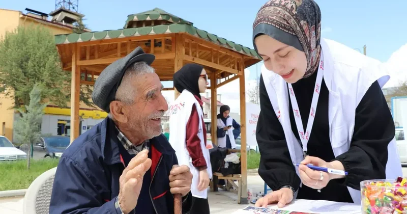 Genç Yeryüzü Doktorları çalışmalarıyla örnek oluyor