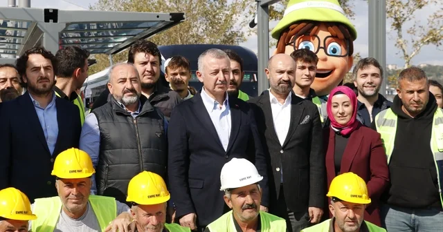 Kocaeli de stadyuma ulaşımı kolaylaştıracak Akçaray tramvay hattının yeni kesimi tamamlandı Kocaeli Haberleri