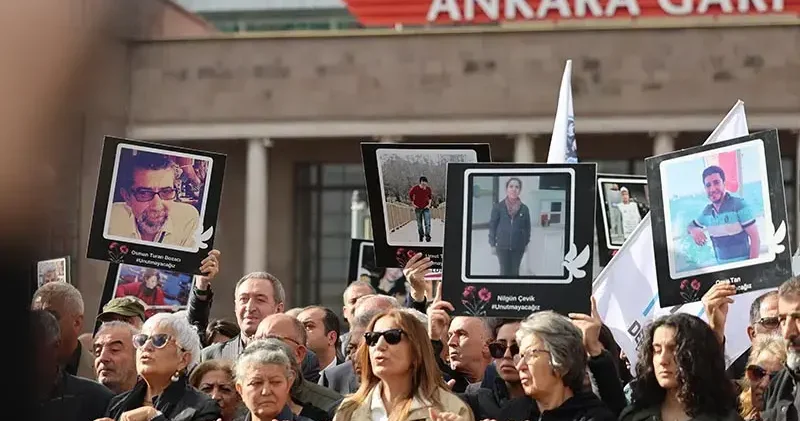 Gar patlamasının yıl dönümünde anma yürüyüşü yapıldı