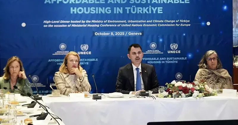 Bakan Kurum: Tüm ülkeler için afet yönetiminde ender rastlanan bir hız ve kapsam örneği sunuyoruz