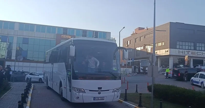 Özgürlük Filosu’ndaki 94 aktivist Adli Tıp Kurumu’na getirildi