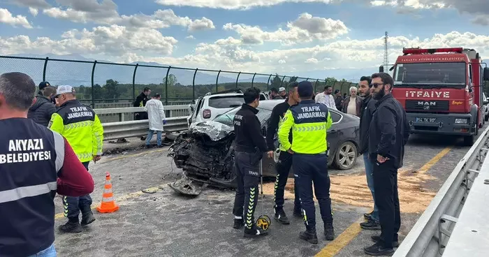 Otoyol üzerindeki köprüde korkunç kaza: Göreve giden 2 jandarma şehit oldu
