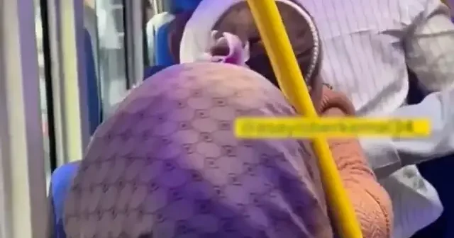 Bursa’da yarış yapan minibüs şoförü yolcuları çileden çıkardı VİDEO İZLE