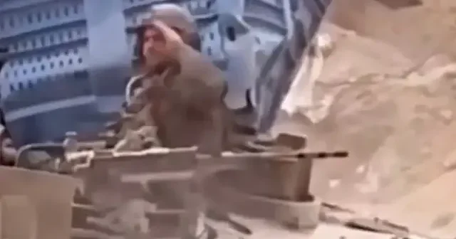 Siyonist askerin yenilgiyi kabullendiği anlar VİDEO İZLE