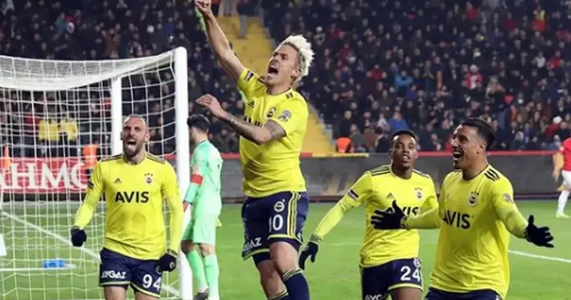 Fenerbahçe nin eski yıldızından olay itiraf! 20 yıldır futbolun içindeyim, hala anlamadım Fanatik Gazetesi Fenerbahçe (FB) Haberleri Spor