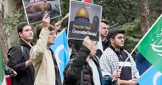Marmara Üniversitesi öğrencilerinden Filistinliler ve Uygur Türkleri için eylem VİDEO İZLE