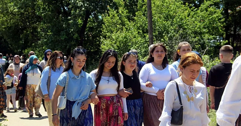 Çanakkale’de Aşıklar Sokağı gençlerle doldu