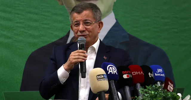 Gelecek Partisi Genel Başkanı Davutoğlu, Kocaeli de Anneler Günü programına katıldı Kocaeli Haberleri