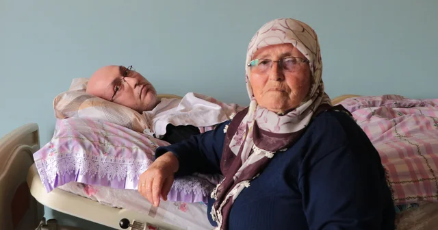 16 yıldır yatağa bağımlı oğluna bakıyor Kayseri Haberleri