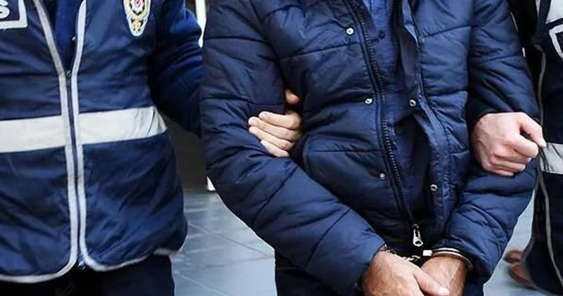 Kaçak kazı yaparken İzmir in ormanlarını yaktılar