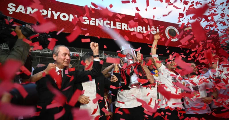 Gençlerbirliği nden renkli kupa töreni! Futbol Haberleri
