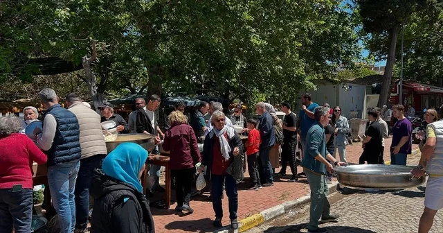 Bozcaada da 25 yıl aradan sonra hayır düzenlendi Çanakkale Haberleri