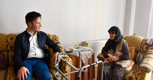 Gelibolu Belediye Başkanı Soyuak tan Anneler Günü ziyareti Çanakkale Haberleri