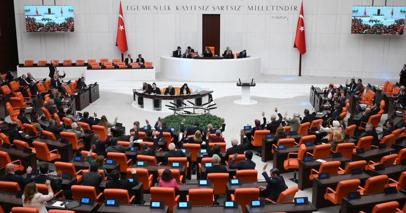TBMM de bu hafta: Memur olmak için yaş sınırı geliyor