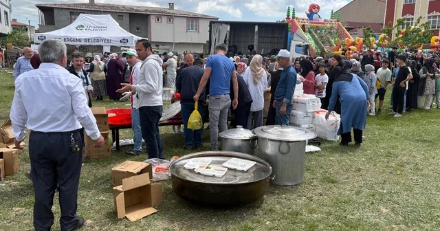 Ergene deki şenlikte 12 ton keşkek dağıtıldı Tekirdağ Haberleri