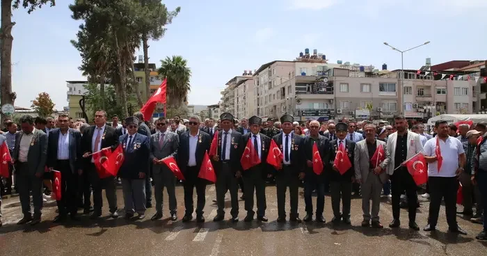 Hatay ın Reyhanlı ilçesindeki bombalı saldırılarda hayatını kaybedenler anıldı
