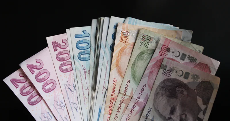 Yüzde 0 faizle kredi ve taksit avans veren bankalar hangileri, kredi kaç aya vade yapılıyor, kimler faizsiz kredi alabilir?