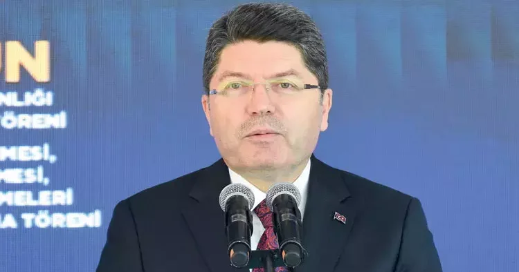 Kadın hükümlü ve tutuklulara hafta içi açık görüş