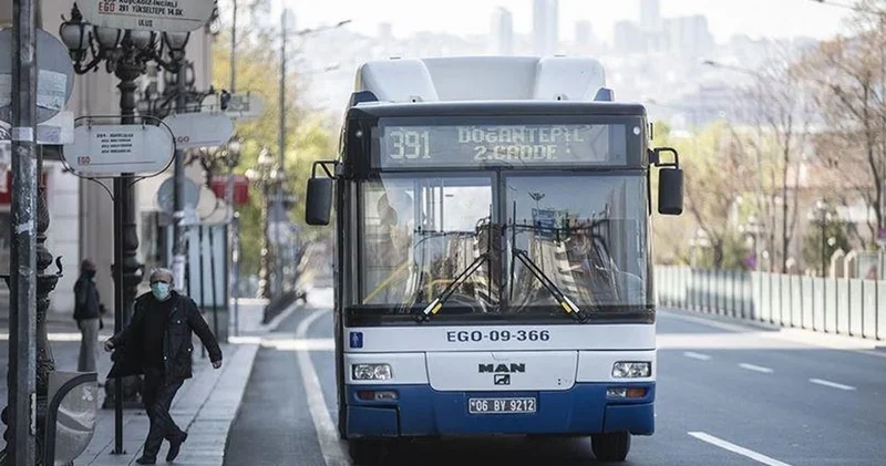 Ankara da toplu taşımada unutulanlar açık artırmada satıldı, en yüksek fiyat kemana verildi