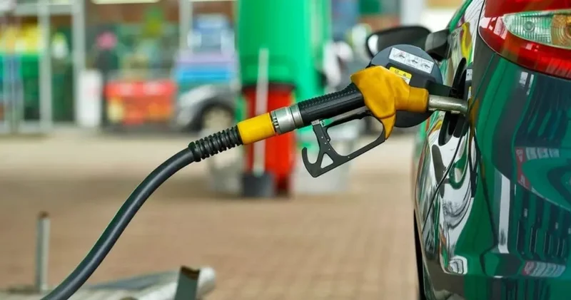 Akaryakıta zam geldi mi? İşte güncel benzin ve motorin fiyatları