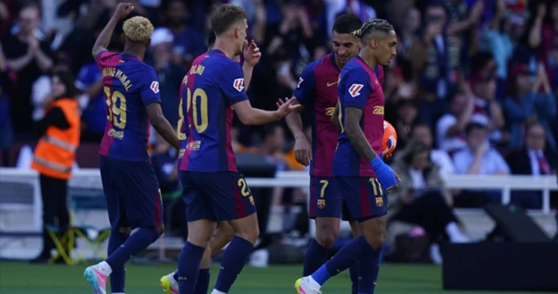 7 gollü El Clasico da Barcelona geriden gelerek kazandı