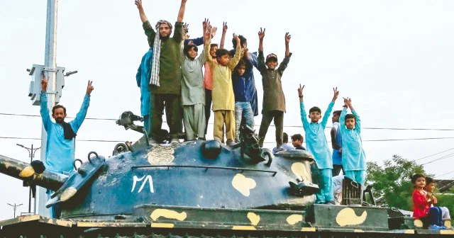 Nükleer savaşın eşiğinden dönüldü: Pakistan ve Hindistan dan ateşkes kararı Asya Haberleri