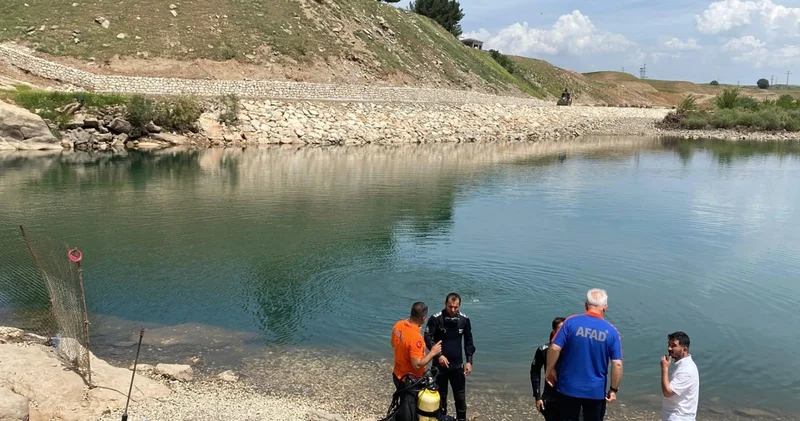 Fotoğraf çekmek isterken Malabadi Çayı na düşen çocuk, hayatını kaybetti