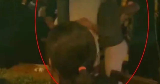 Eğlence mekanındaki tekmeli ve yumruklu yan bakma kavgası kamerada Bursa Haberleri
