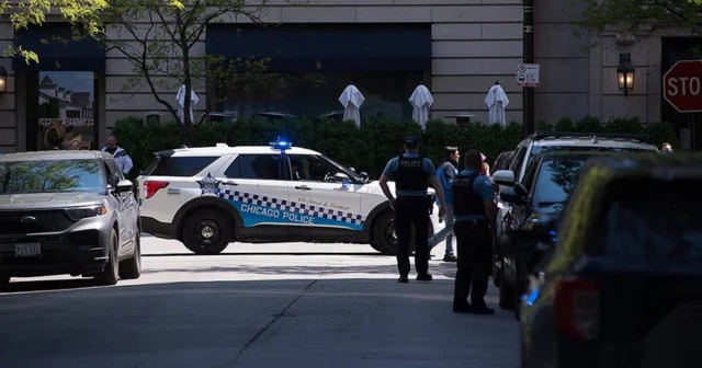 Chicago da göçmen destekçilerine saldırı: Arabayı üzerlerine sürdü Dünya Haberleri