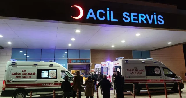 Fatih te bir kişi silah doğrultarak sataştığı kişi tarafından tüfekle vuruldu İstanbul Haberleri