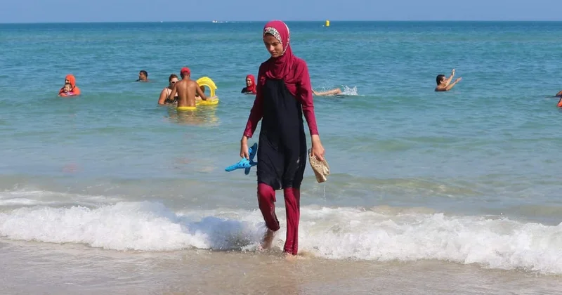 Suriye de kadınlar, haşema giymeden plaja gidemeyecek Sözcü Gazetesi