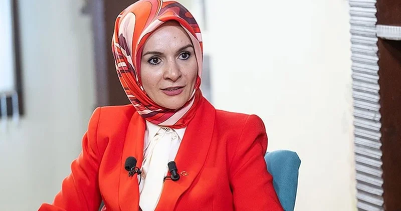 Bakan Göktaş: Aileyi evrensel bir değer olarak yeniden tamamlamalıyız