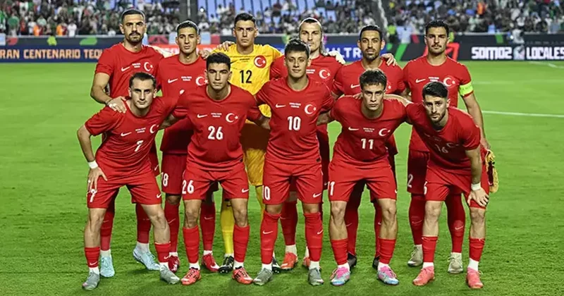 Meksika Türkiye maçının ardından genç futbolcudan itiraf: Bana kulüpte nasıl oynuyorsan öyle oyna dediler Fanatik Gazetesi Futbol Haberleri Spor