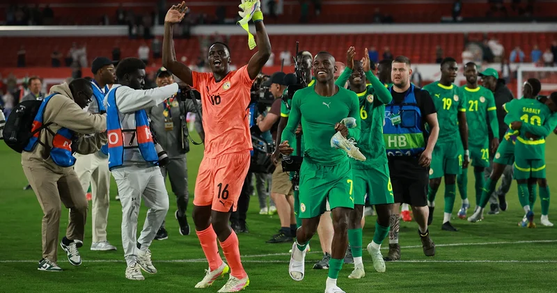 Senegal den İngiltere karşısında tarihe geçen galibiyet