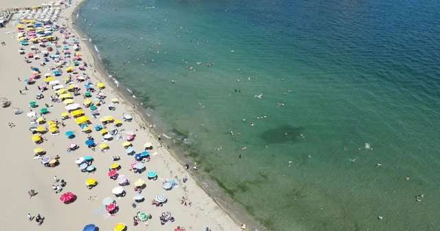 Tekirdağ, bayramda mavi bayraklı plajları ve yamaç paraşütü pistleriyle çok sayıda turisti ağırladı Tekirdağ Haberleri
