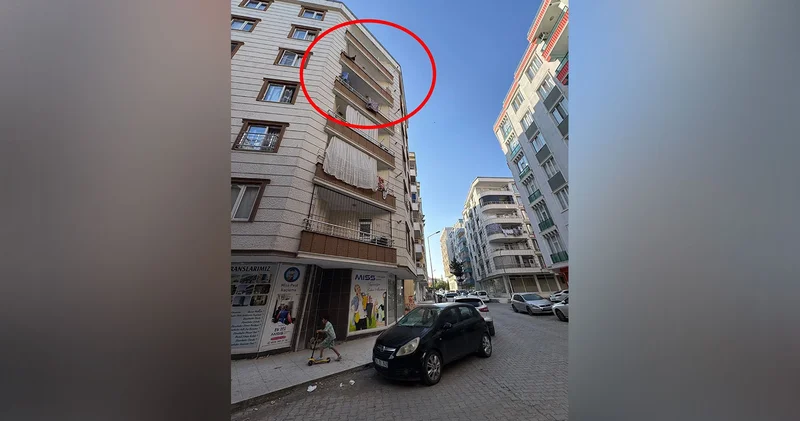 Mucize kurtuluş: 5 inci kattan otomobilin üzerine düşen Rabia nın sağlık durumu iyiye gidiyor