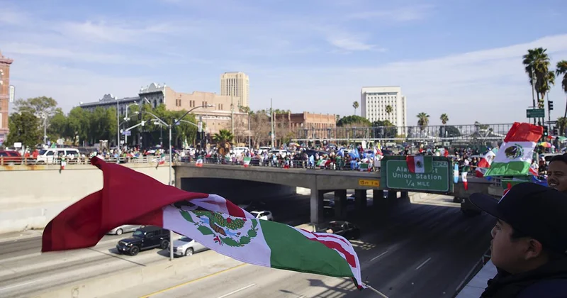 Los Angeles olayları, ABD nin Meksika dan aldığı bölgenin geçmişi ve etnik yapısını gündeme getirdi