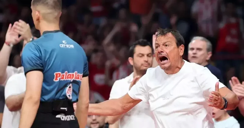 Ergin Ataman dan önemli açıklamalar (CANLI) Panathinaikos Olympiacos serisinde yaşananları anlattı: Bu bir ırkçılıktır! Fanatik Gazetesi Basketbol Haberleri Spor