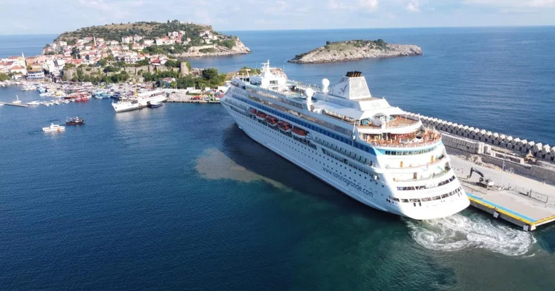 Amasra bayramda nüfusunun 25 katı ziyaretçi ağırladı