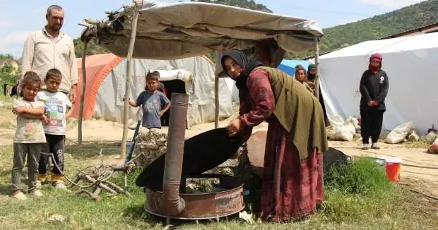 Amasya haberleri Tarım işçisi olarak çalışan 9 çocuk annesi kadının tek istediği: Fırın ve park 11 Haziran 2025