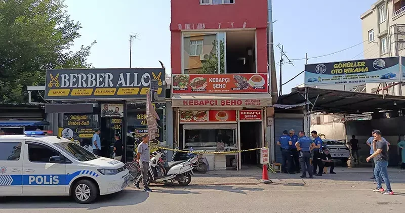 Annesini çalıştığı iş yerinde bıçaklayarak öldürdü
