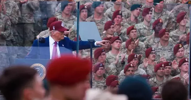 Trump: Amerikan bayrağını yakanlara bir yıl hapis cezası verilmeli