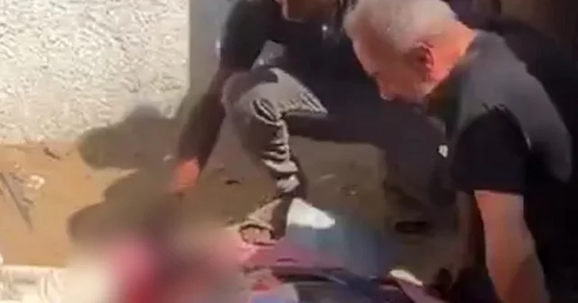 İşgalciler yardıma koşanlara ölüm yağdırıyorlar VİDEO İZLE