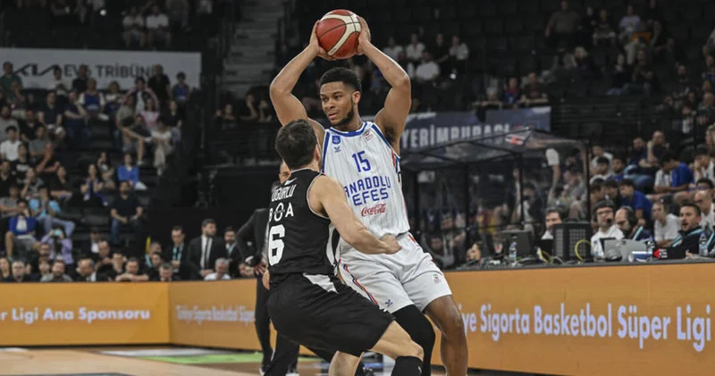 Anadolu Efes final, Beşiktaş seriyi uzatmak için parkede! Basketbol Haberleri