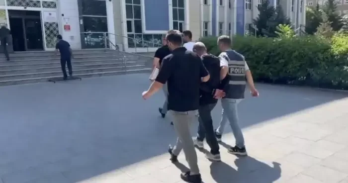 Komşusunu öldüren zanlı tutuklandı