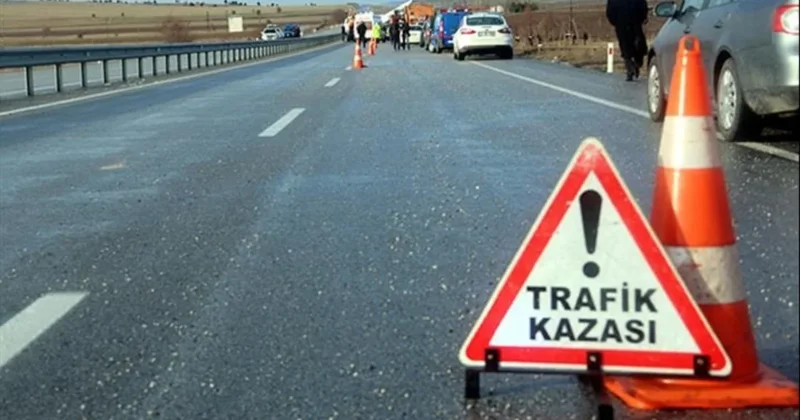 Isparta da iki otomobil çarpıştı, 1 kişi öldü Sözcü Gazetesi