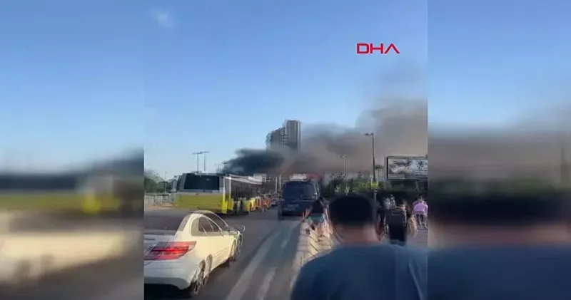 Beşiktaş ta özel halk otobüsünde yangın