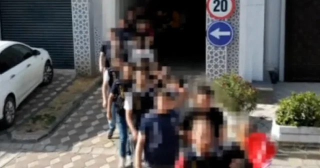 Kocaeli merkezli dolandırıcılık operasyonunda 38 zanlı yakalandı VİDEO İZLE